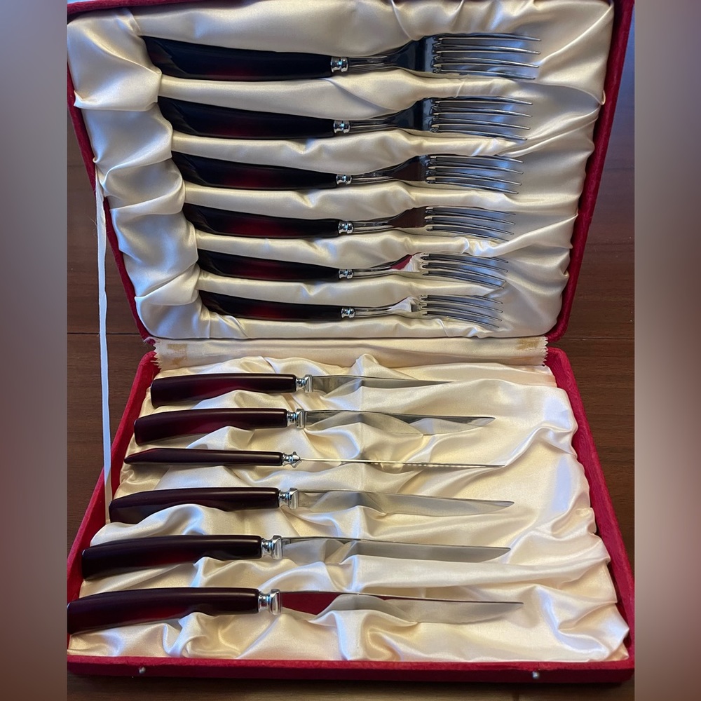 Glo Hill RARE Steak Knife & Fork Set